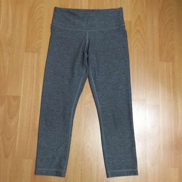 Lululemon cropped